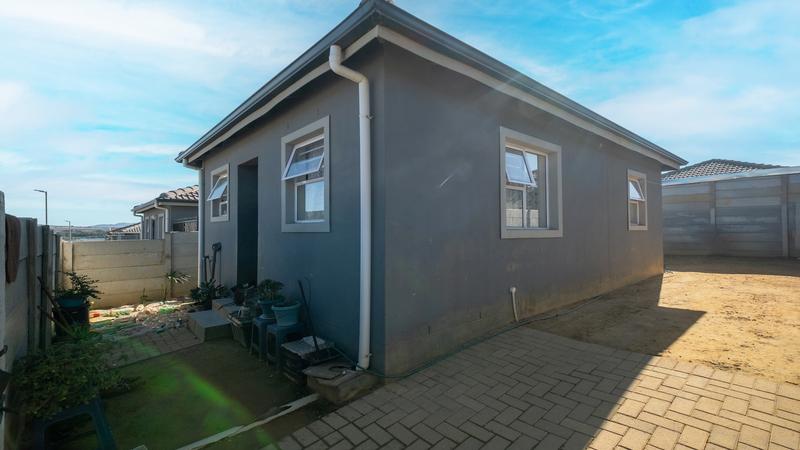 2 Bedroom Property for Sale in Groenheuwel Western Cape